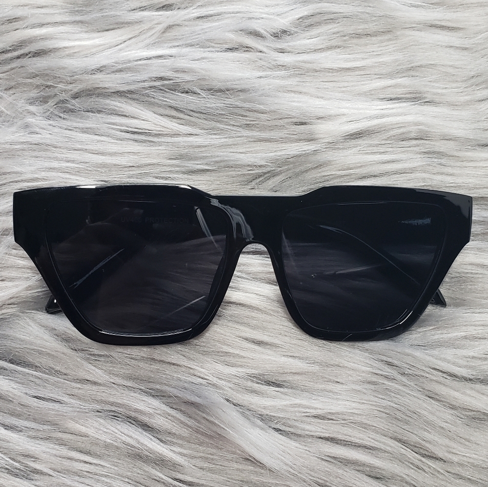 3/$15 Black retro sunglasses